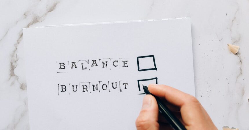 découvrez les causes, les symptômes et les solutions pour surmonter le burnout. apprenez à reconnaître les signes d'épuisement professionnel et comment retrouver un équilibre entre vie personnelle et travail.