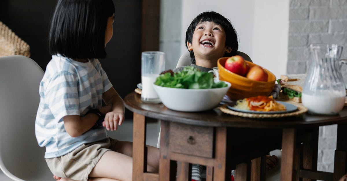 découvrez tout ce que vous devez savoir sur le calcium : ses bienfaits pour la santé, les sources alimentaires, et l'importance de cet minéral essentiel pour des os et des dents en pleine forme.