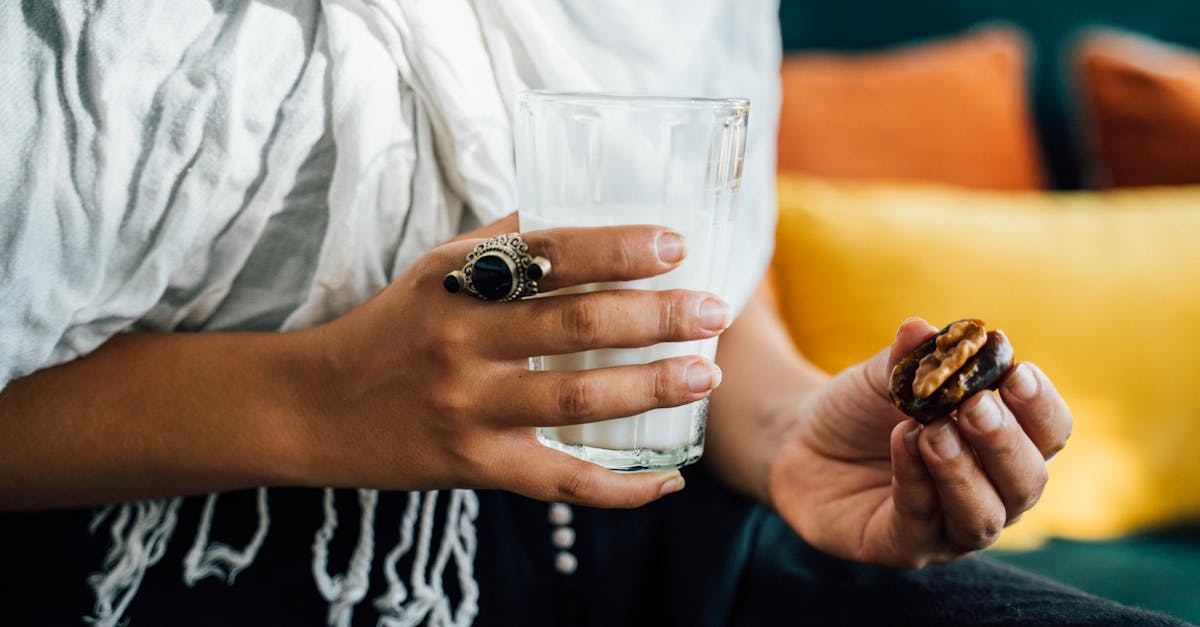 découvrez les bienfaits du jeûne intermittent, une méthode de nutrition flexible qui favorise la perte de poids, améliore la santé métabolique et booste votre énergie. apprenez comment intégrer cette pratique à votre quotidien pour un mode de vie sain.