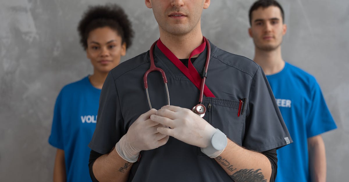 découvrez tout ce qu'il faut savoir sur la chirurgie de la prostate : indications, techniques, récupération et conseils pour une intervention réussie. informez-vous sur les avancées médicales et les soins post-opératoires pour une meilleure qualité de vie.