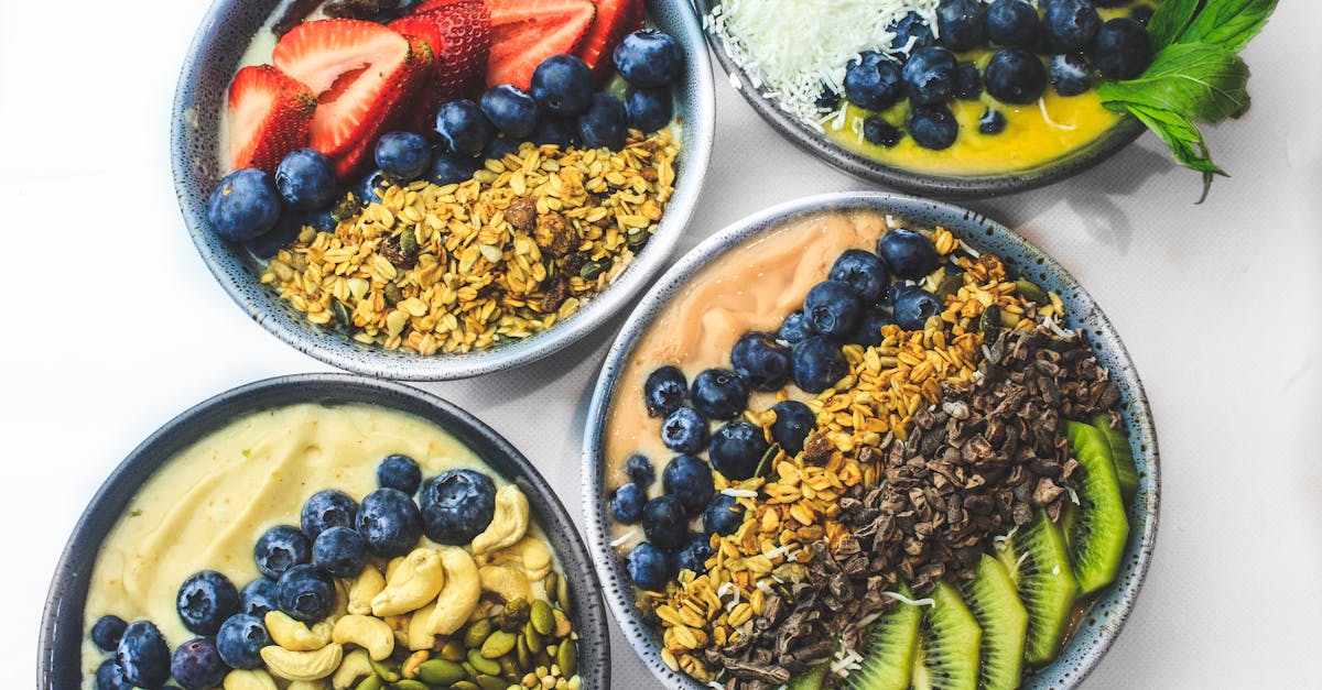 découvrez l'importance des protéines dans votre alimentation : leurs bénéfices pour la santé, les meilleures sources alimentaires et comment les intégrer efficacement dans vos repas quotidiens.