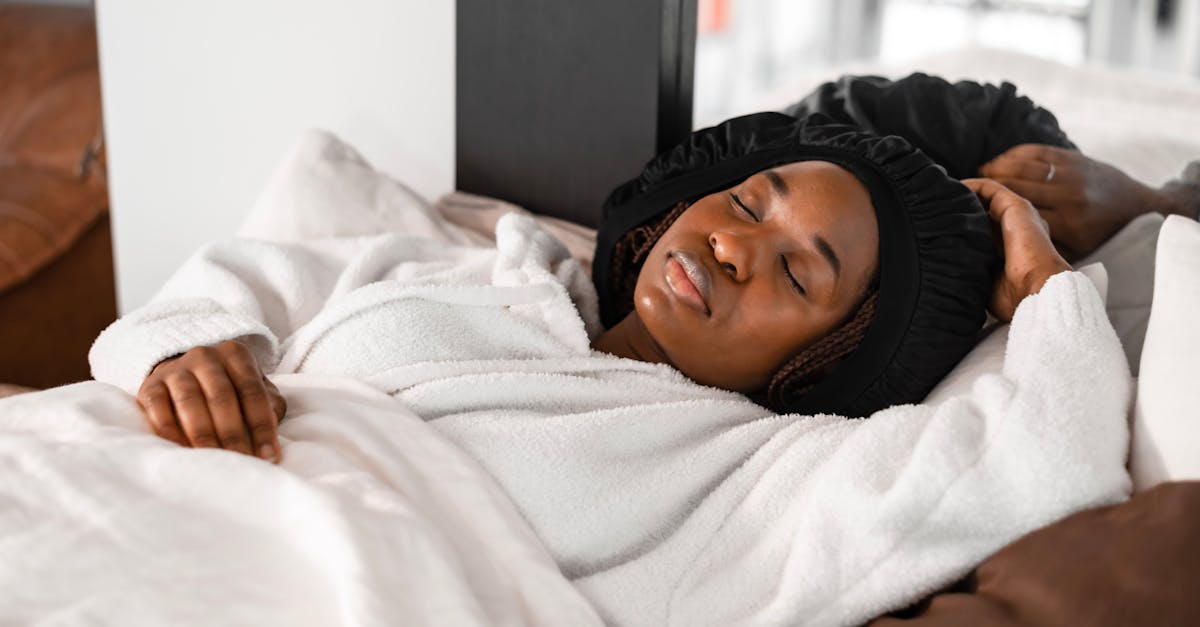 découvrez l'importance de l'hygiène du sommeil pour améliorer votre bien-être et favoriser un sommeil réparateur. apprenez des conseils pratiques pour instaurer de bonnes habitudes et optimiser votre qualité de vie.