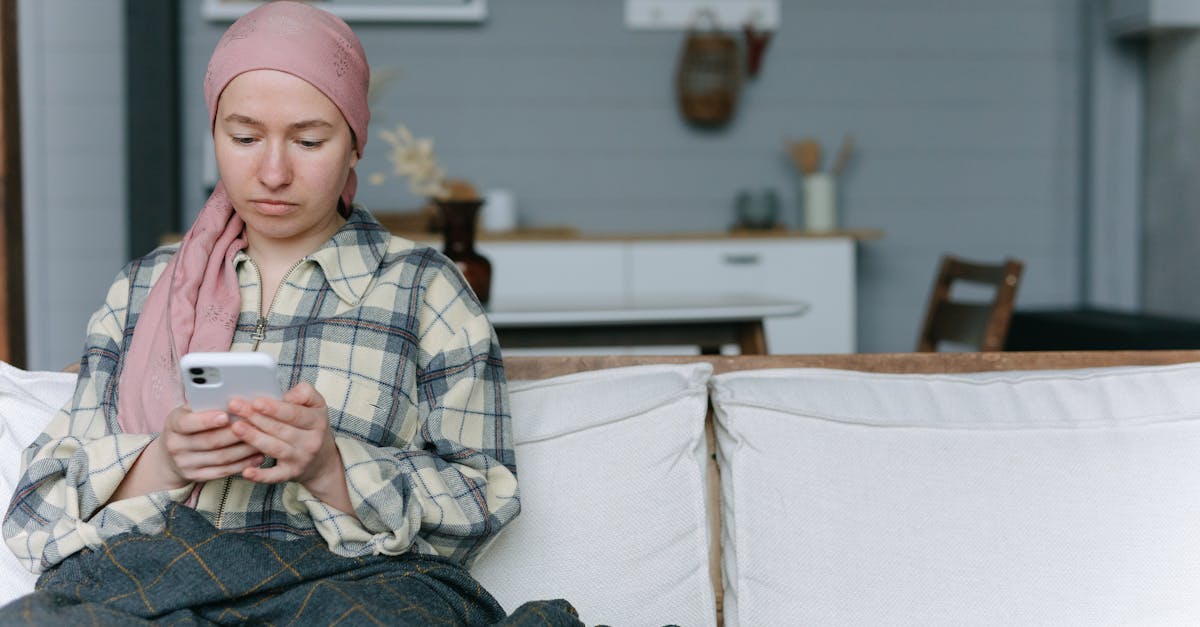 découvrez tout ce que vous devez savoir sur la chimiothérapie : fonctionnement, effets secondaires, types de traitements et conseils pour mieux vivre cette étape cruciale de la lutte contre le cancer.