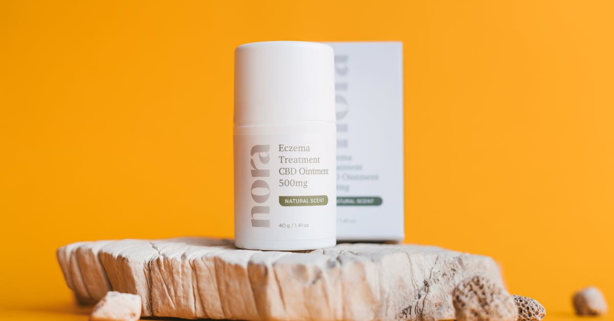 découvrez tout sur l'eczéma : symptômes, causes et traitements. apprenez à mieux gérer cette affection cutanée courante grâce à nos conseils pratiques et astuces pour soulager les démangeaisons et améliorer votre qualité de vie.