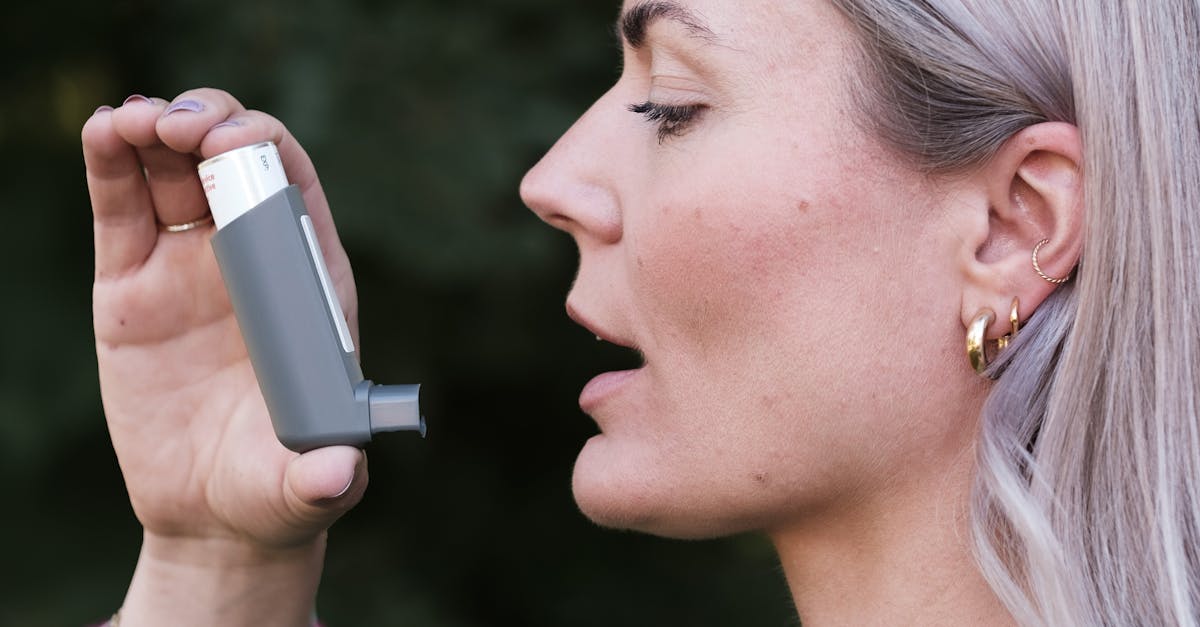 découvrez tout sur l'inhaler : fonctionnement, types, et conseils d'utilisation. un guide complet pour optimiser votre santé respiratoire et faciliter le traitement des affections pulmonaires.