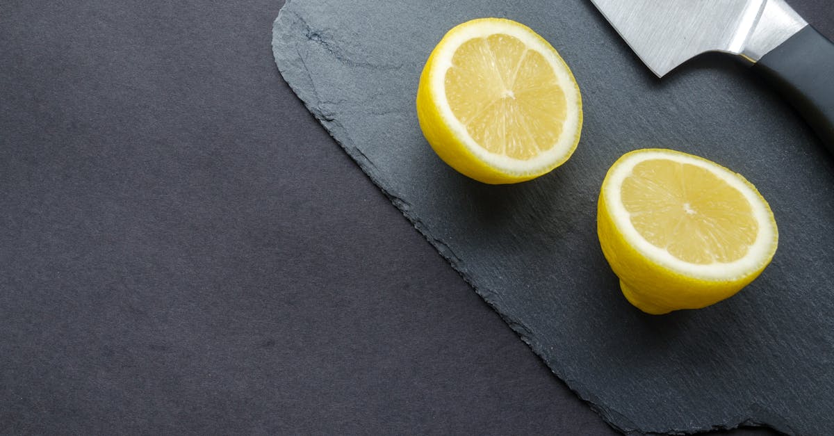 découvrez tout sur le citron : ses bienfaits pour la santé, ses utilisations en cuisine, et comment l'intégrer dans votre quotidien pour une touche de fraîcheur et de saveur!