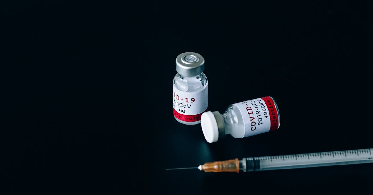 découvrez tout ce que vous devez savoir sur les vaccins : leur fonctionnement, leur importance pour la santé publique et les réponses aux questions fréquemment posées sur la vaccination.